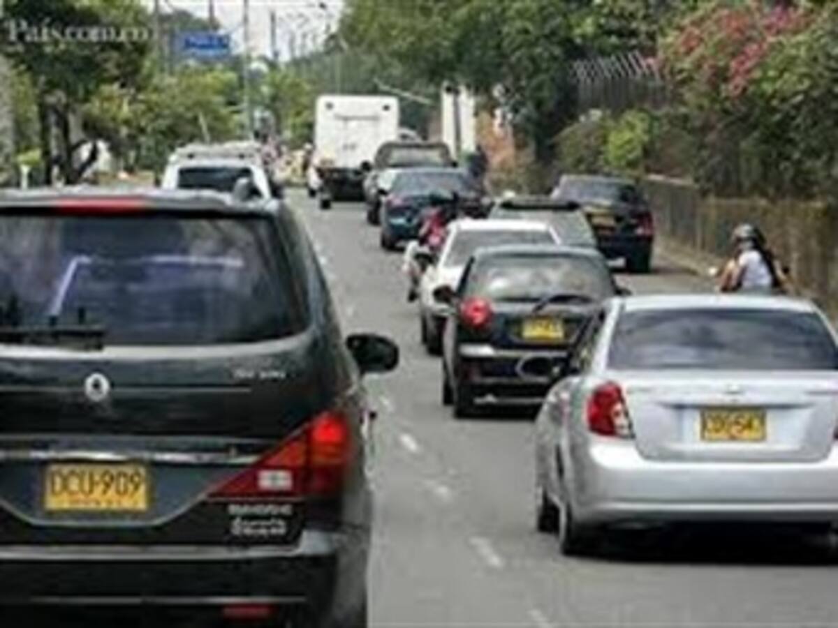 Estudian pico y placa para vehículos con más de 15 años