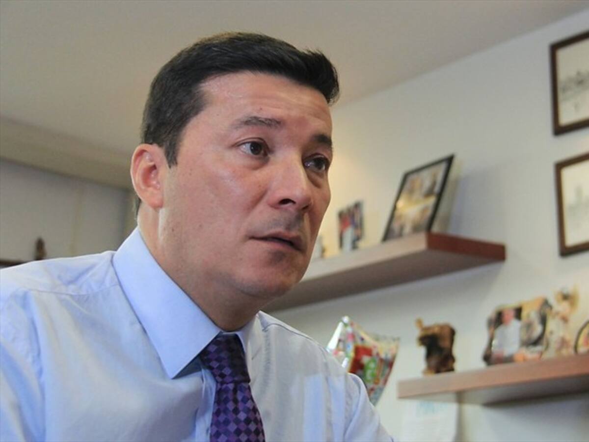 Preocupan mucho los tiempos para la aprobación de la JEP: Hernán Penagos