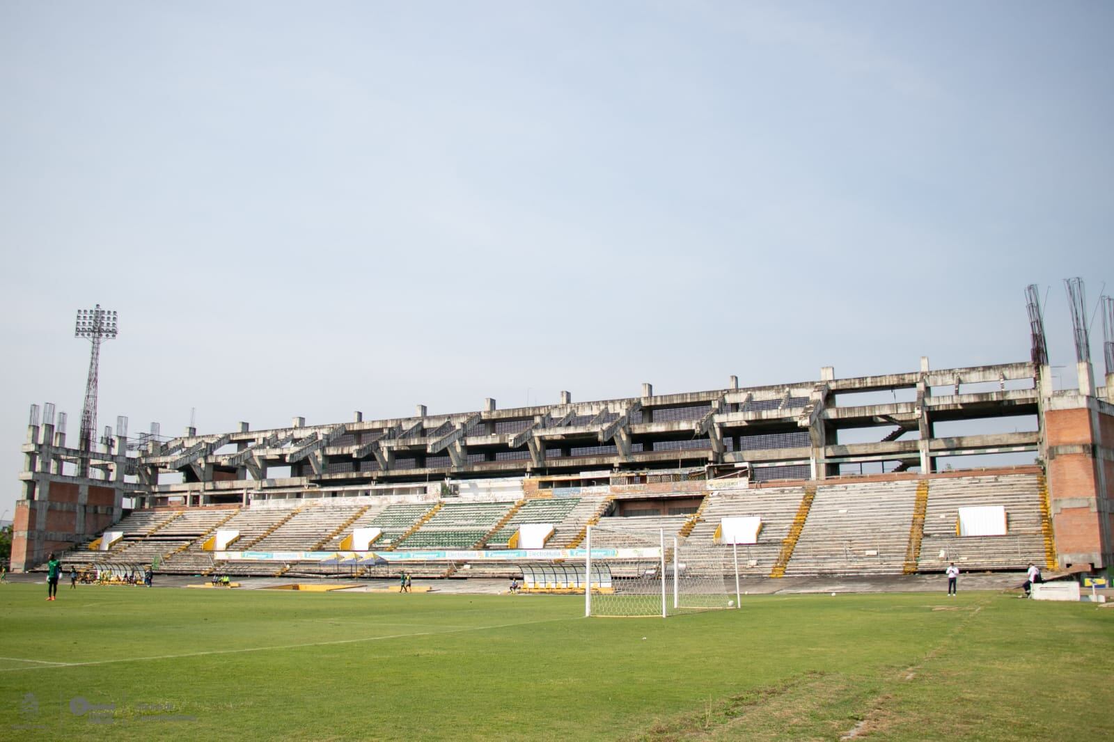 Se busca que el estadio pueda albergar entre 7.000 y 9.000 hinchas por cada partido.