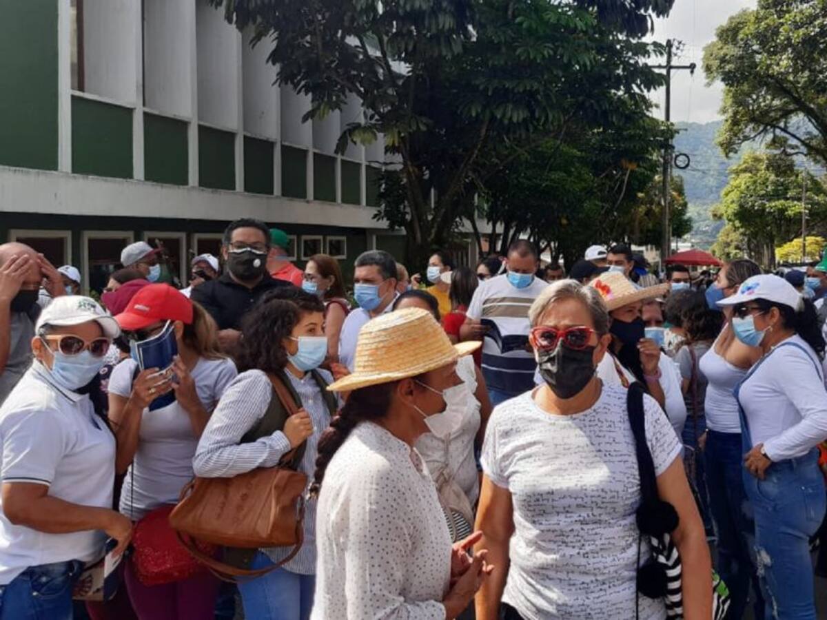 Centrales obreras marcharon en paz por las calles de Ibagué