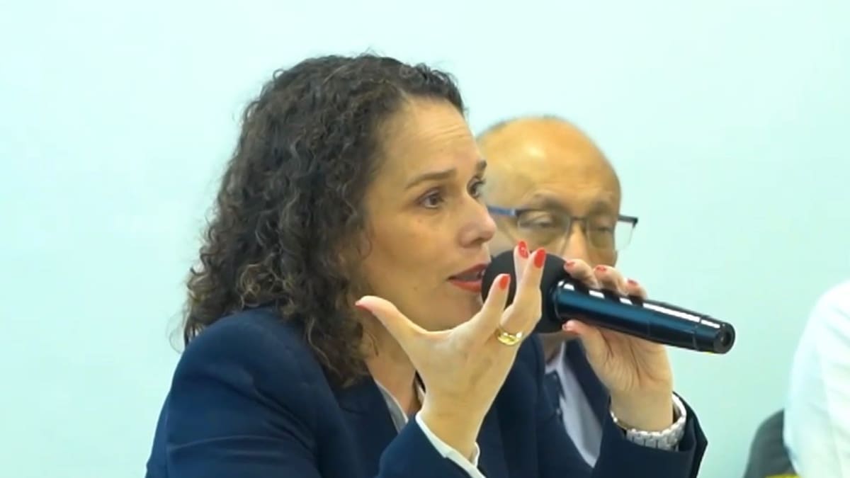 María Constanza García, ministra de Transporte, renunció a su cargo