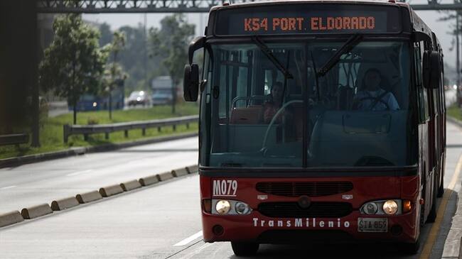 Denuncian atraco masivo en la estación de Toberín de Transmilenio. Foto: Getty Images