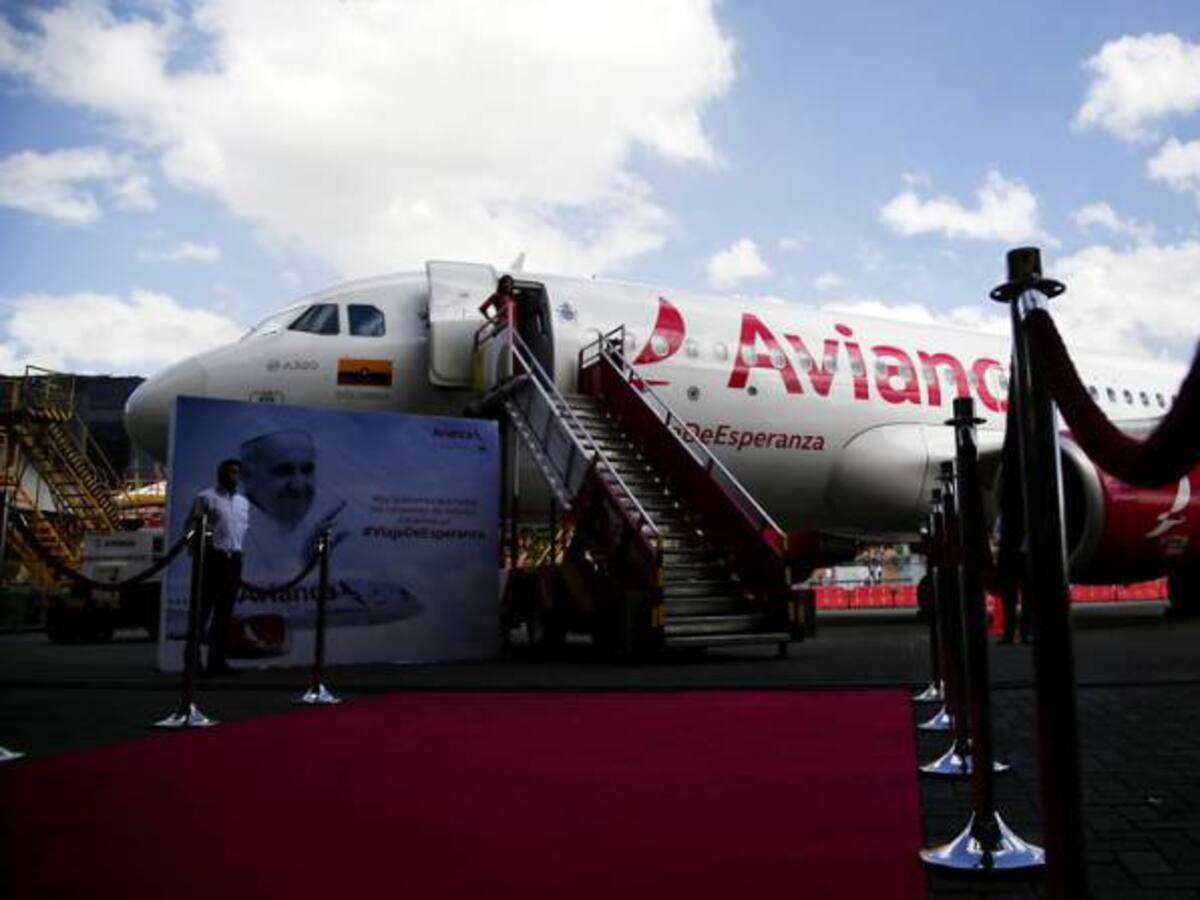 Avianca presentó la flota que trasladará al papa Francisco