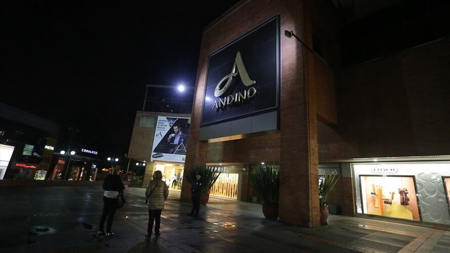 El atentado al centro comercial Andino, ocurrido el 17 de junio de 2017 dejó tres mujeres muertas y varias personas quedaron heridas. Foto: Colprensa