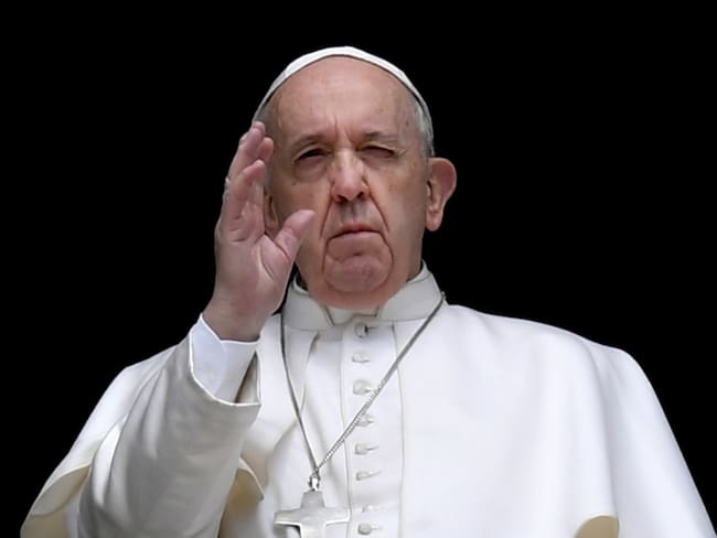 Papa advierte sobre riesgo de violencia contra la mujer durante la pandemia
