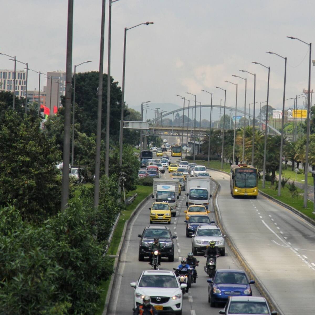 Bogotá no tiene pico y placa, pero sí restricciones a la movilidad