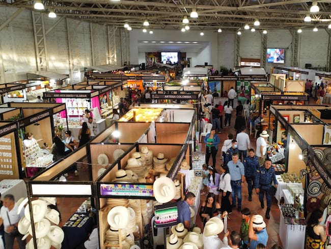 Durante los 5 días de feria los visitantes pudieron disfrutar de interesantes conversatorios “Historias de Saberes Ancestrales”, muestras gastronómicas, culturales y una gran variedad de productos artesanales, reinventándose para ofrecer lo mejor a propios y turistas.