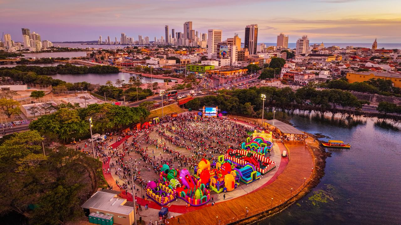 La Plaza de Variedades se llenó de niños y niñas de todos los barrios de Cartagena