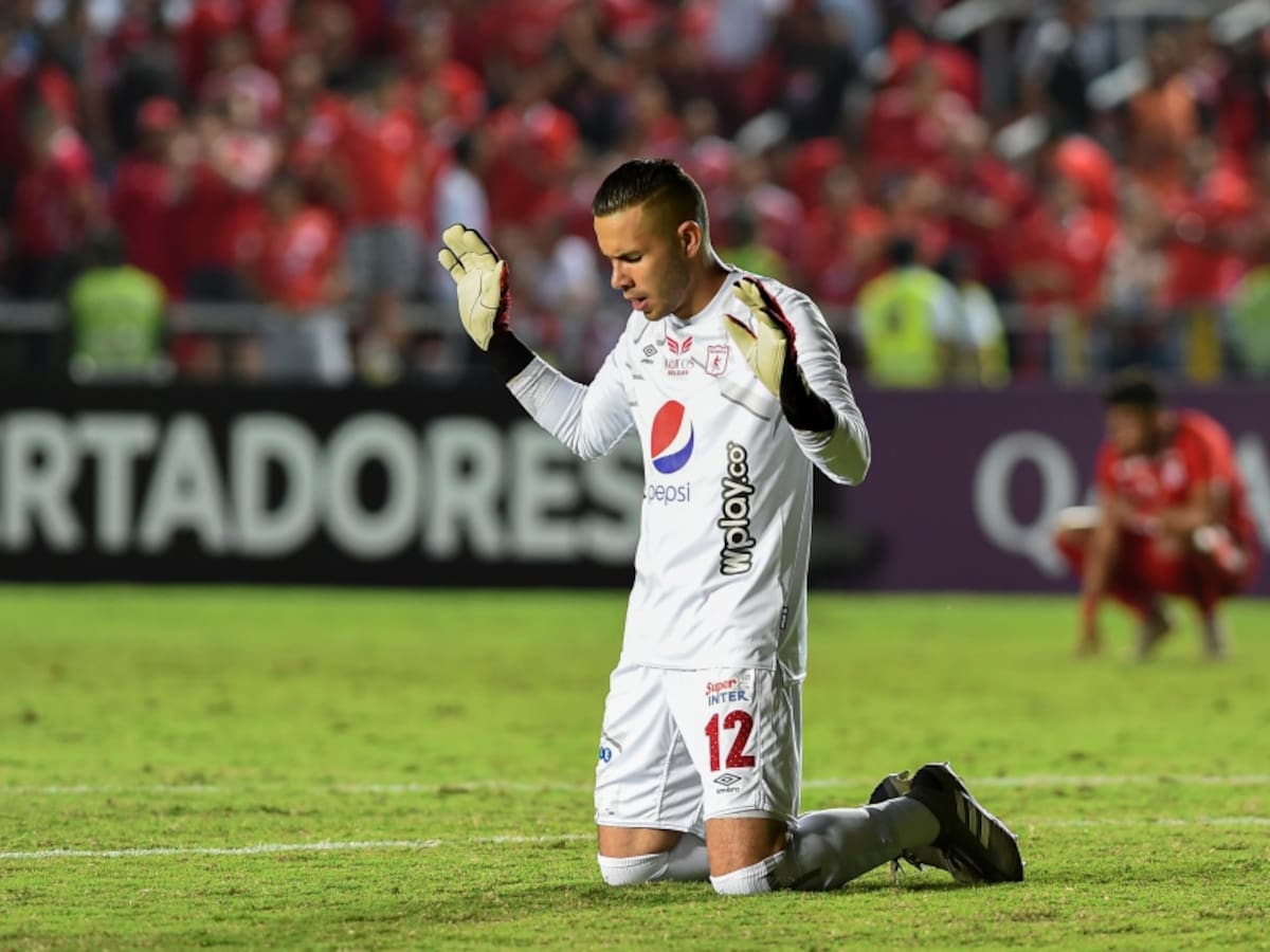 Eder Chaux, portero del América, desmiente padecer coronavirus
