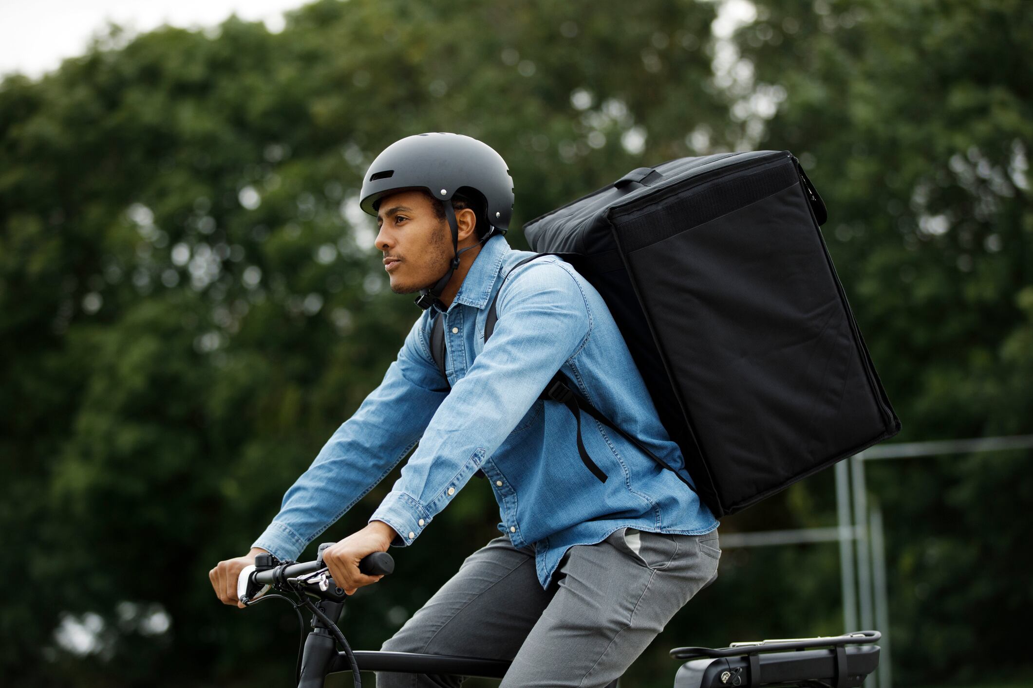 Secretaría de Salud exigiría a farmacias que sus domiciliarios sean profesionales