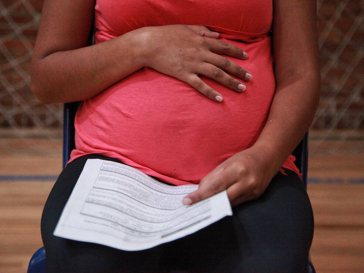 ¿Cómo funciona la maternidad subrogada en Colombia?