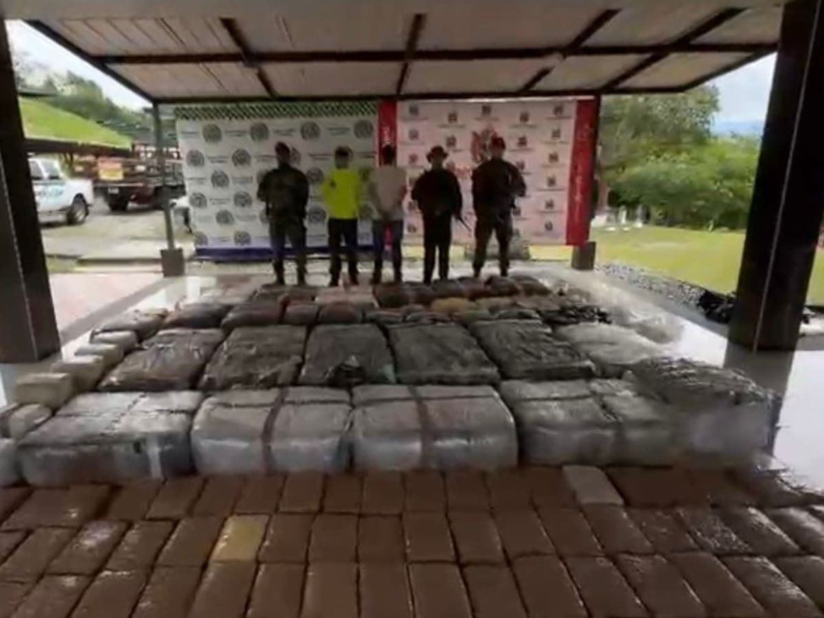 Incautan cerca de una tonelada de marihuana en el Cauca; pertenecería a disidencias de las Farc