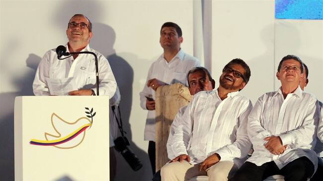 Negociadores de las Farc durante la firma del acuerdo el pasado 26 de septiembre. Foto: Agencia EFE