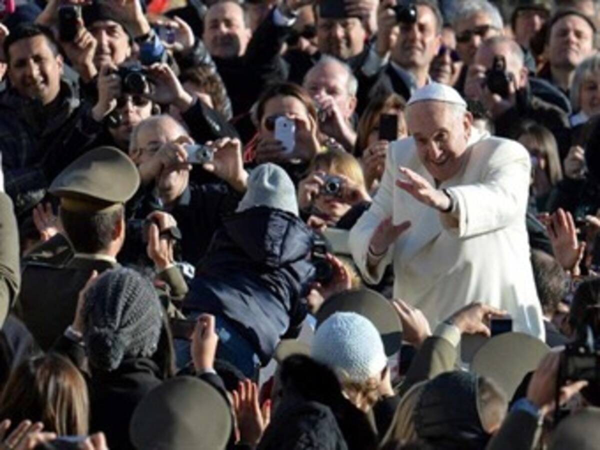 "Le Monde" elige al papa Francisco como personaje del año