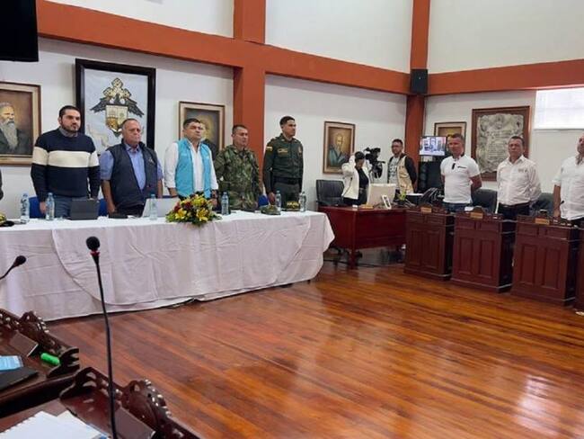 Además entregaron información sobre la seguridad de la localidad. Crédito: Secretaría de Gobierno de Caldas.