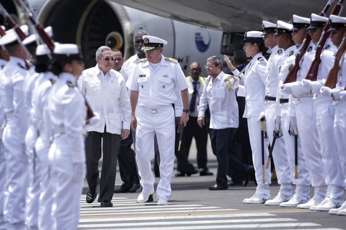 El Ministro de Relaciones Exteriores Bruno Rodríguez estaba presente.