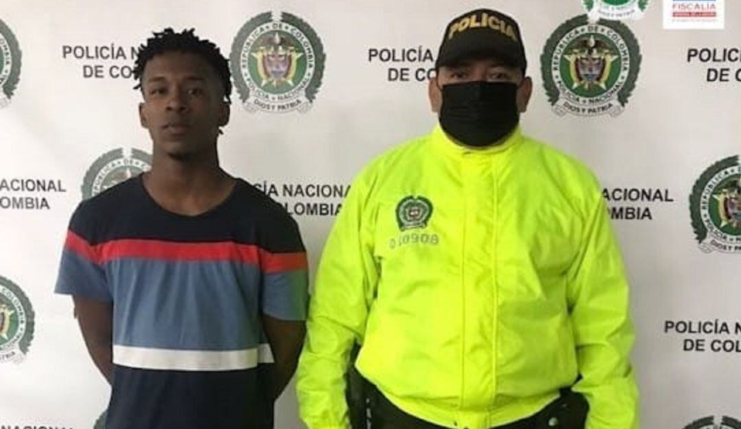 Al parecer el hombre aprovechaba que dictaba clases a las menores para realizar todo tipo de vejámenes.