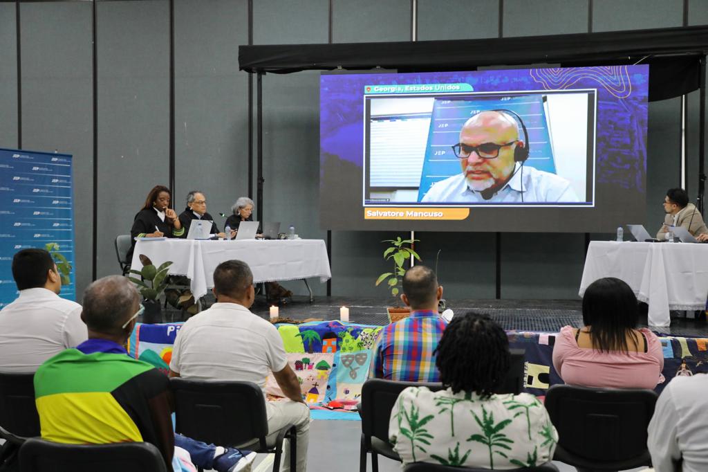 Audiencia Salvatore Mancuso ante la JEP. Cortesía Isabel Valdés. JEP