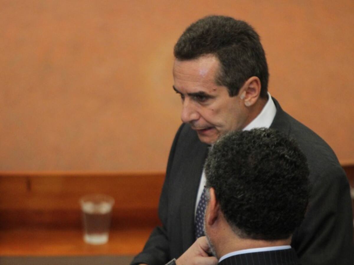Proceso que busca tumbar fallo que destituyó a Bernardo Moreno esta en su recta final