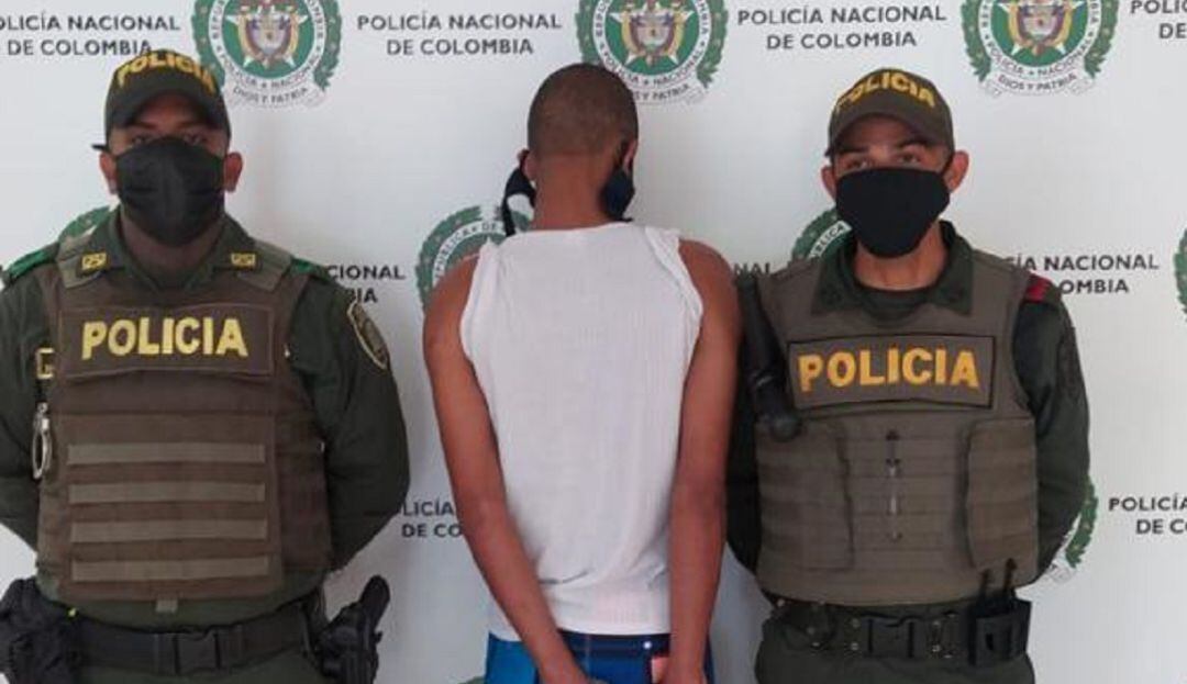 Según la Policía, el hombre de 27 años estaría detrás de varios robos cometidos en el Nuevo Bosque, Alto Bosque y sectores aledaños