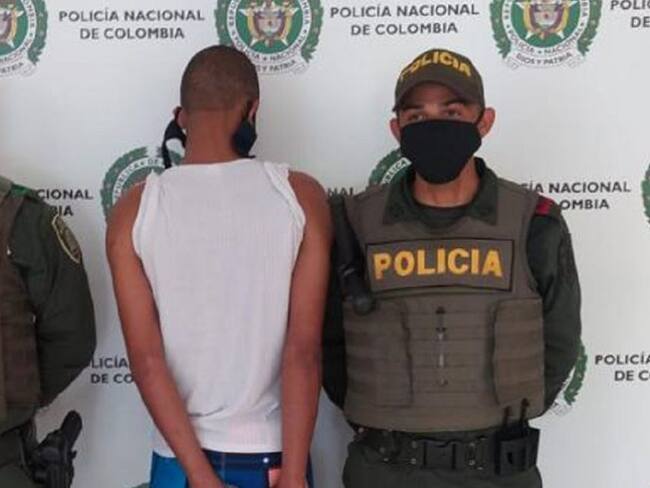 Según la Policía, el hombre de 27 años estaría detrás de varios robos cometidos en el Nuevo Bosque, Alto Bosque y sectores aledaños