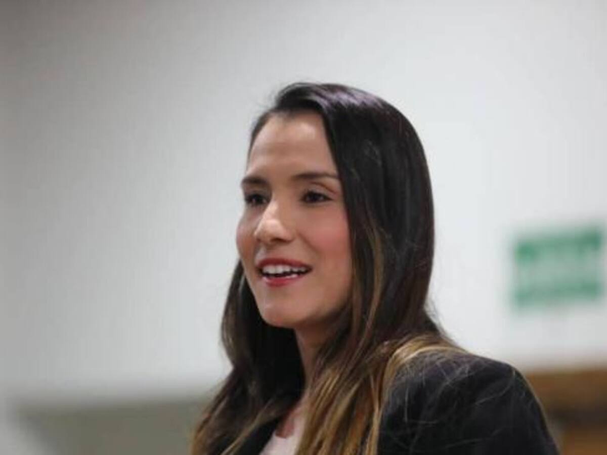 Imputan a exdirectora del Inder de Daniel Quintero por peculado y contratación irregular