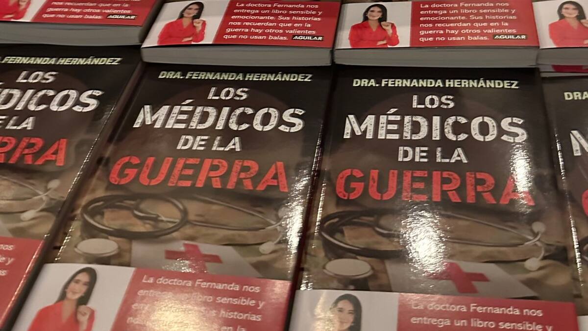El país debe conocer las historias de médicos militares: Doctora Hernández sobre su libro
