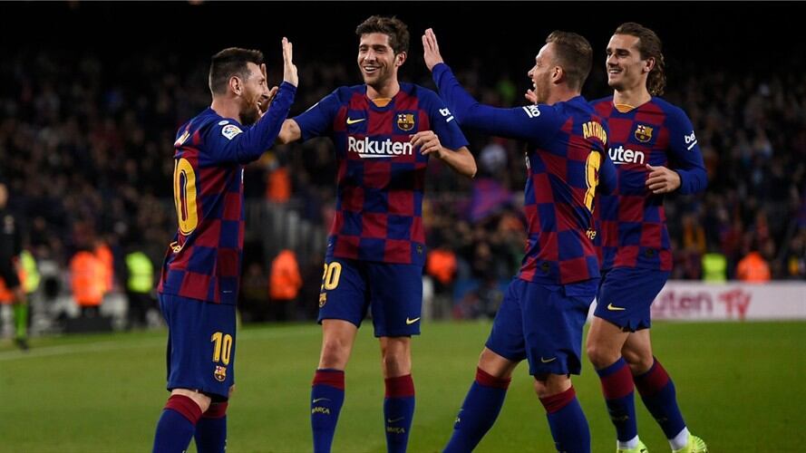 Messi y Sergio Busquets fueron los encargados de darle la victoria al Barcelona durante el encuentro con el Celta de Vigo. Foto: Agencia AFP