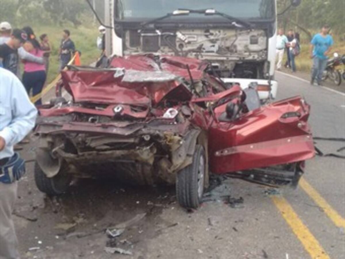 Grave accidente en las carreteras de Bolívar deja dos muertos y un herido