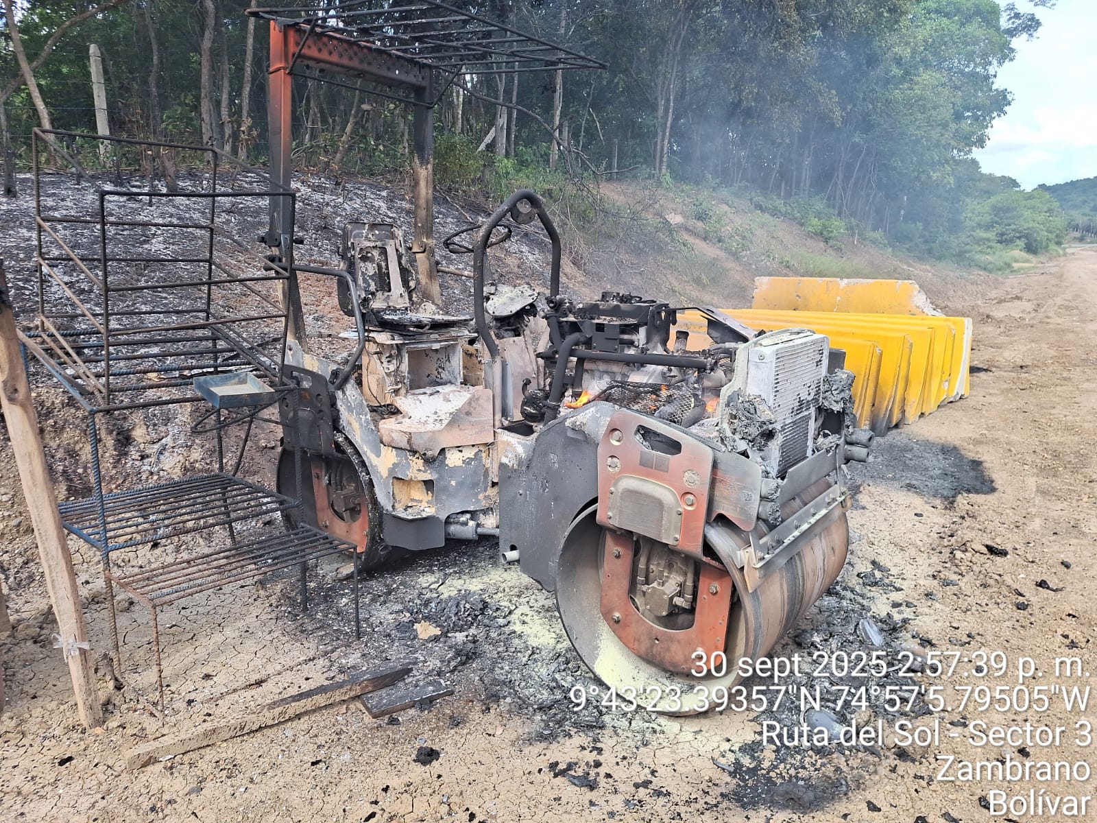 Suspendidas obras del proyecto Ruta de Sol 3 por atentado contra maquinaria en Montes de María