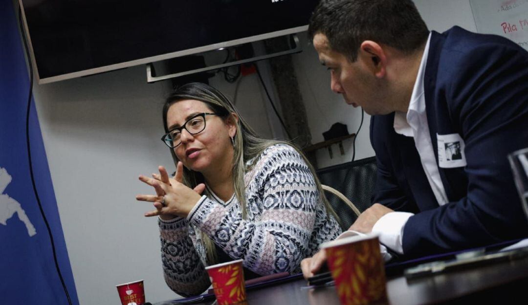 Erika Palma, gerente de Ibal y senador Miguel Barreto Castillo