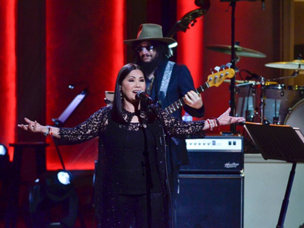 ¡Ana Gabriel ya está en Colombia! Ante la expectativa por su salud, la artista logró viaja