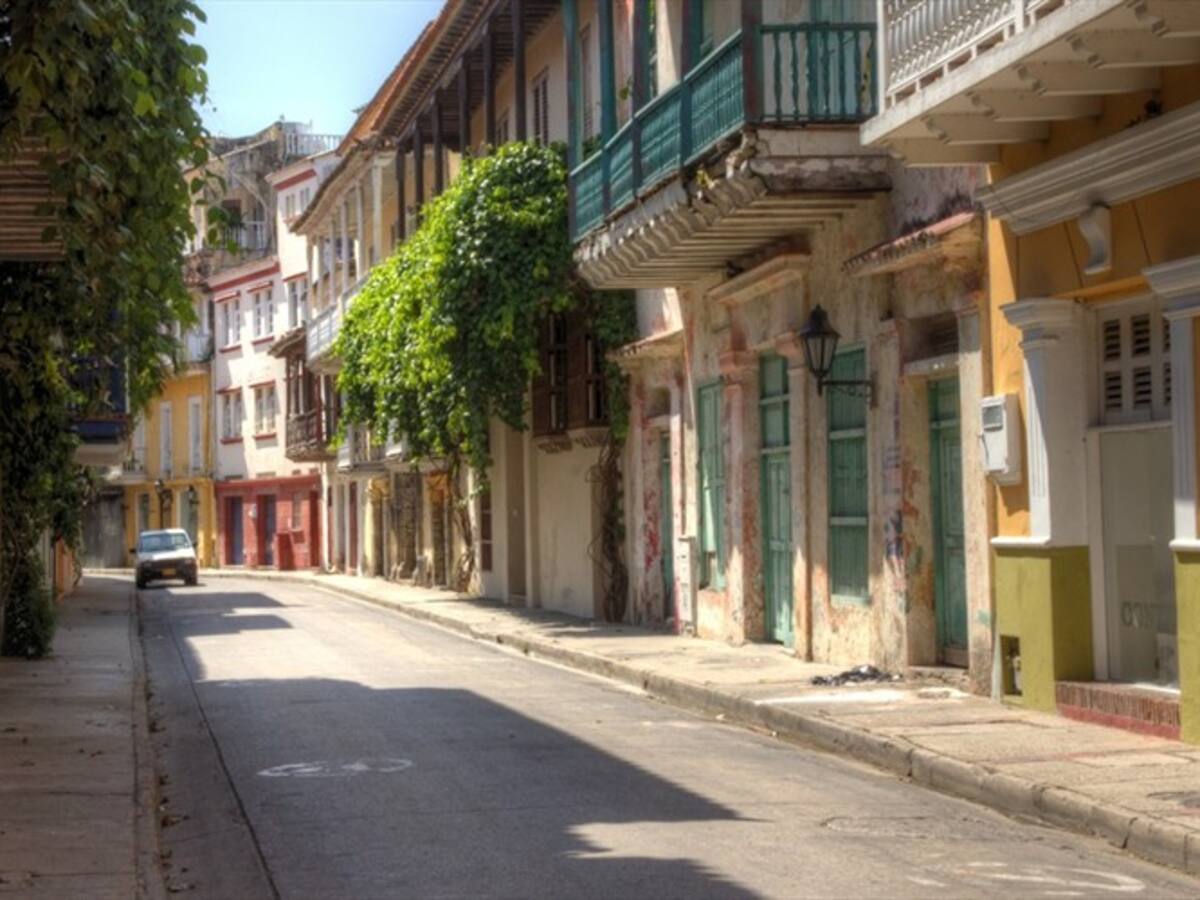 Autoridades responden sobre acumulación de cadáveres en centros médicos de Cartagena