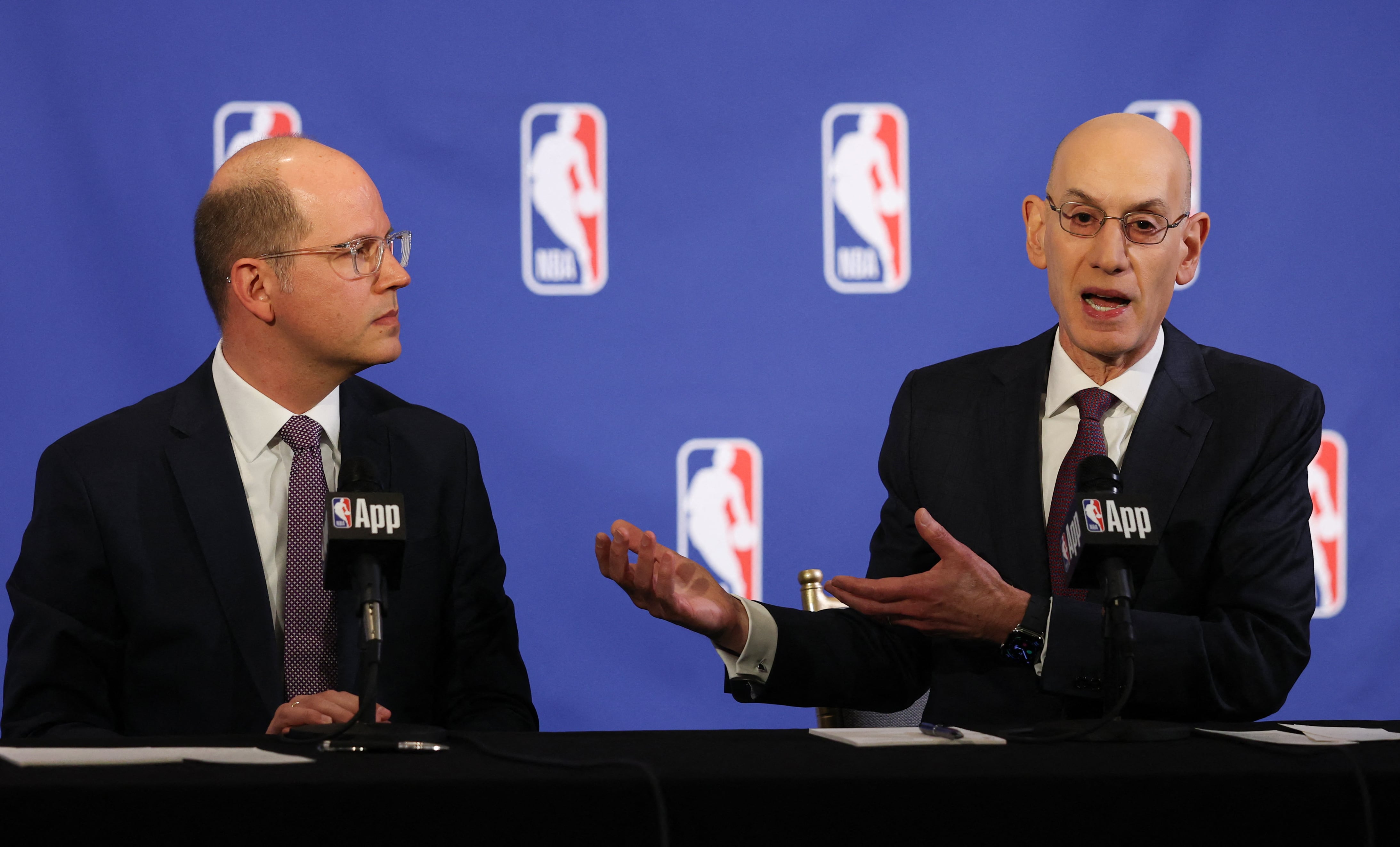 Andreas Zagklis y Adam Silver/Getty Images.         