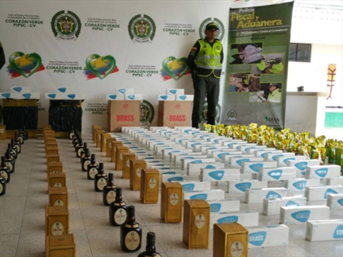 Incautan 16 mil litros de licor adulterado en Marinilla, Antioquia
