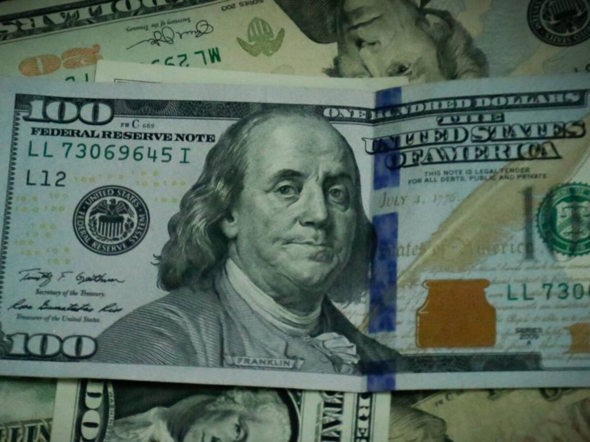 Ecuador prevé perder 2.500 millones en petróleo y una caída del 4% del PIB