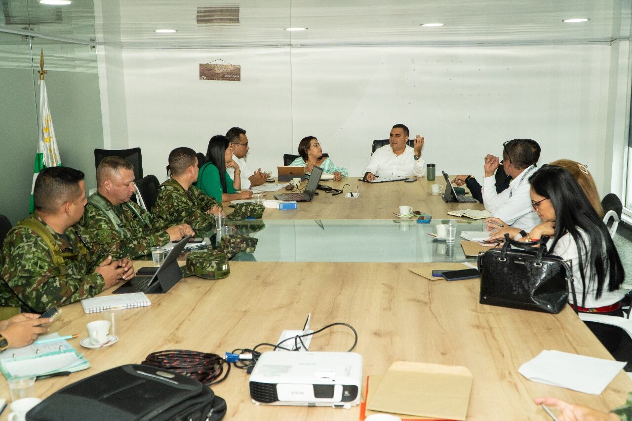 Esperan definir acciones y estrategias junto al Ejército, la Policía Nacional, la Fiscalía y autoridades locales para combatir estos flagelos.