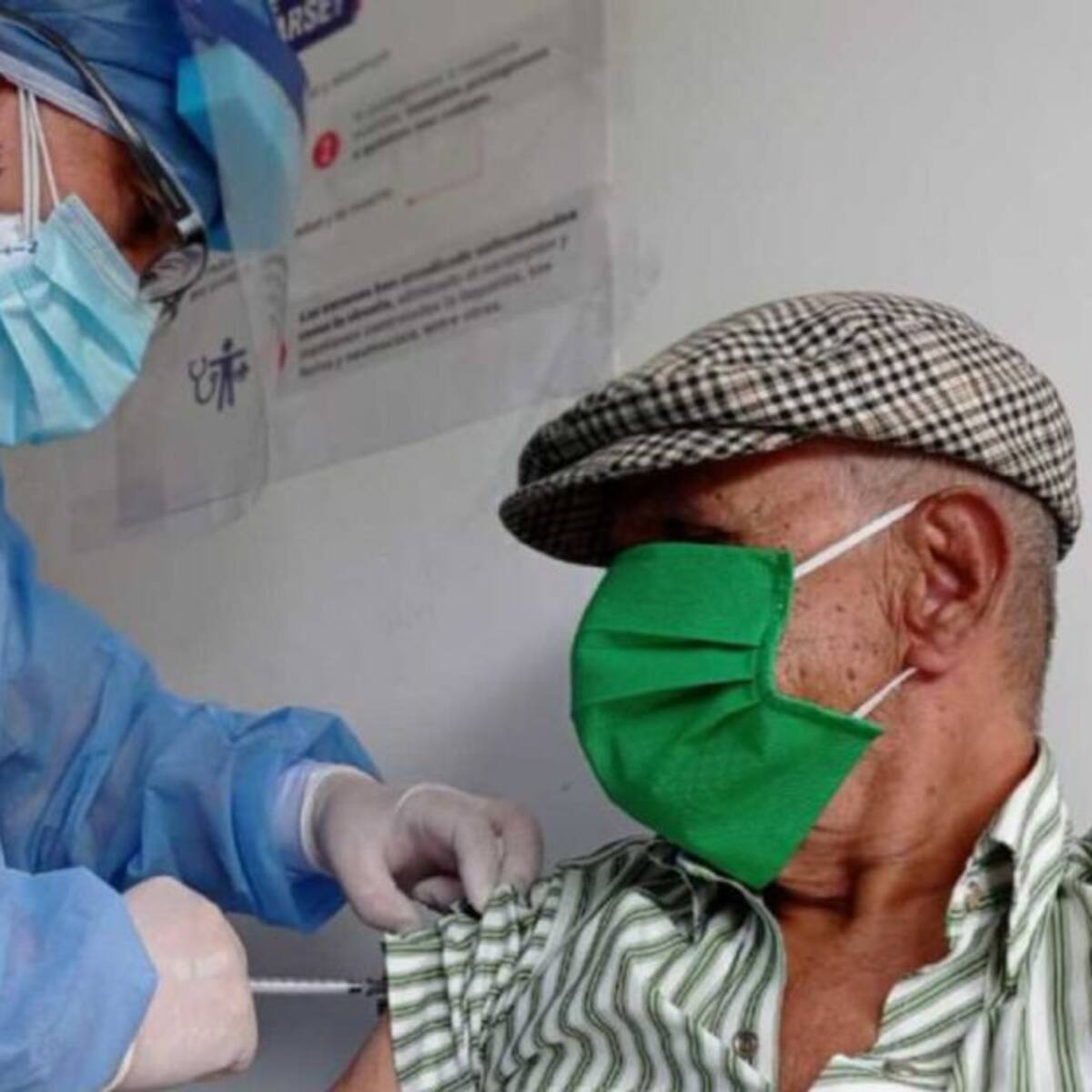 Cali inicia vacunación contra COVID para adultos mayores de 80 años