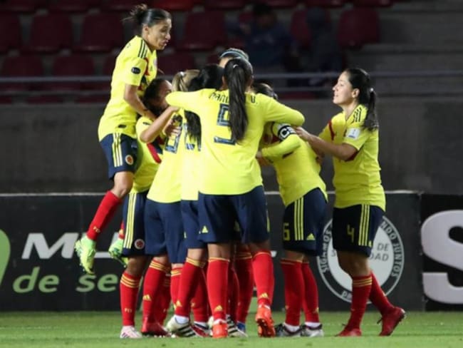Colombia golea a Paraguay y lidera Grupo A de la Copa América Femenina