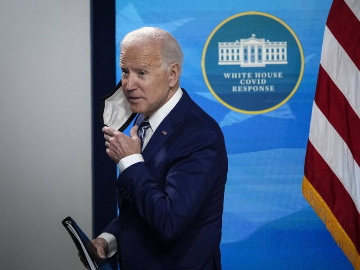 Biden pide mantener uso de tapabocas ante posible cuarta oleada COVID-19