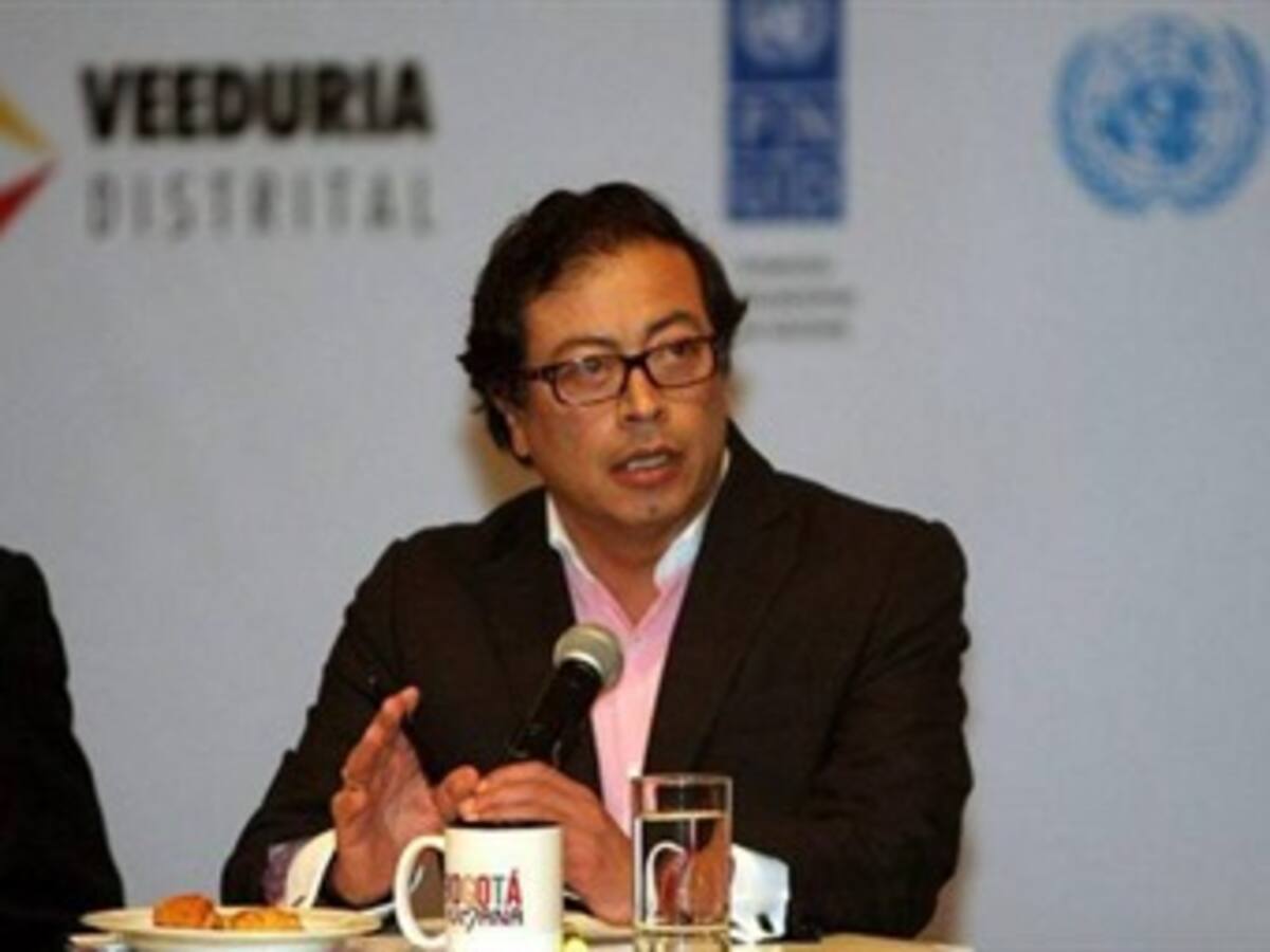 Investigan amenazas de Águilas Negras contra alcalde Petro