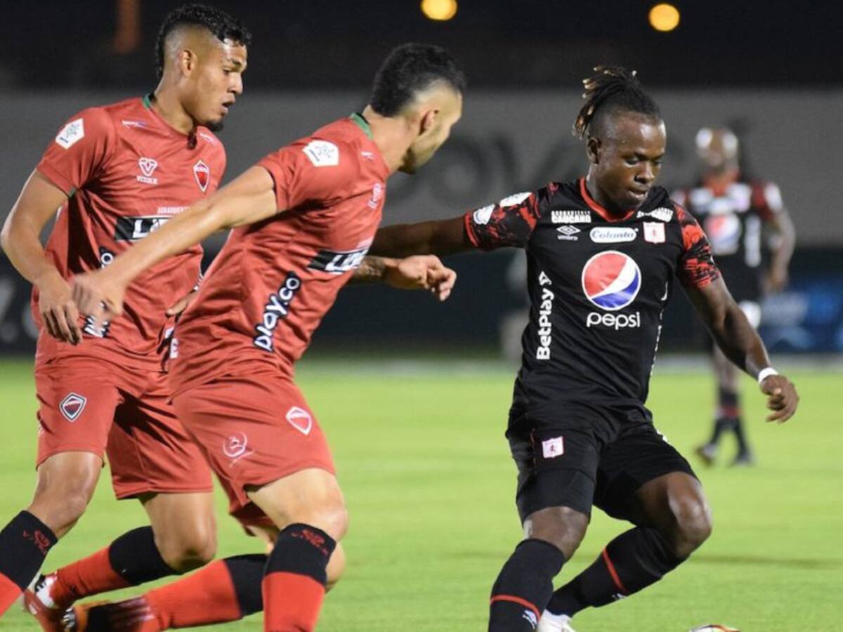 América sigue en caída libre con una nueva derrota, esta vez ante Patriotas