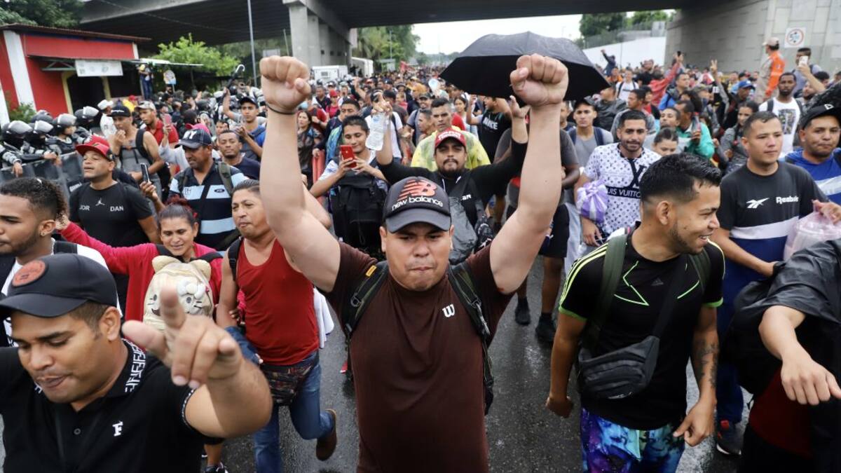 Arrancó caravana de migrantes desde el sur de México hacia EE.UU.