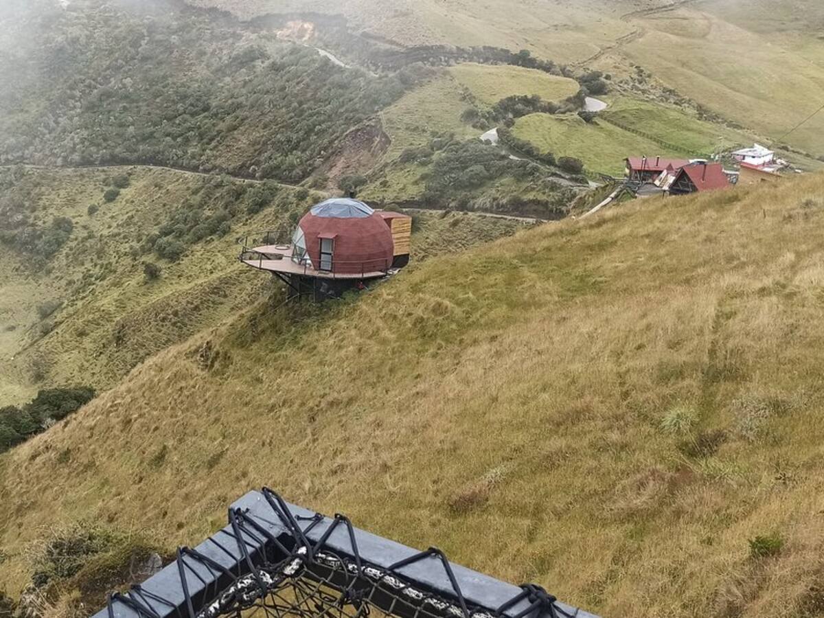 Adelantan planes para evitar que turistas visiten la zona de influencia del Volcán Nevado