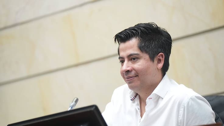 “No le veo futuro al centro en estas elecciones”: senador Ariel Ávila del Partido Verde