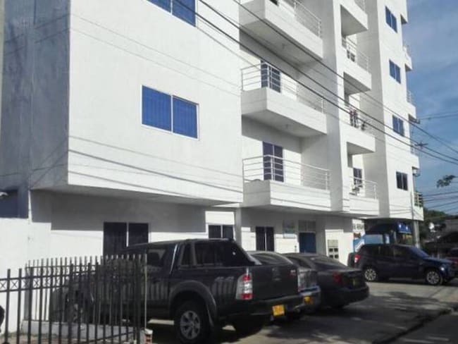 Residentes de edificios en riesgo de Cartagena esperan sus subsidios