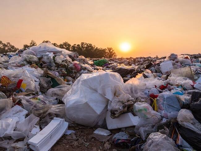 Habla Nik Spencer, creador de una máquina que transforma la basura en energía. Foto: Getty Images
