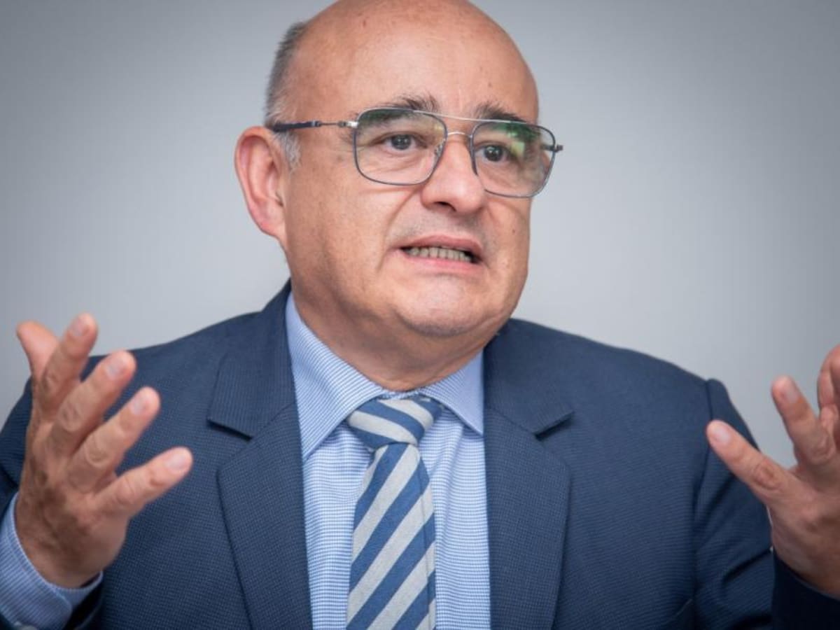 He sido rector durante todo este tiempo, violentado por quienes ejercieron la rectoría: Ismael Peña