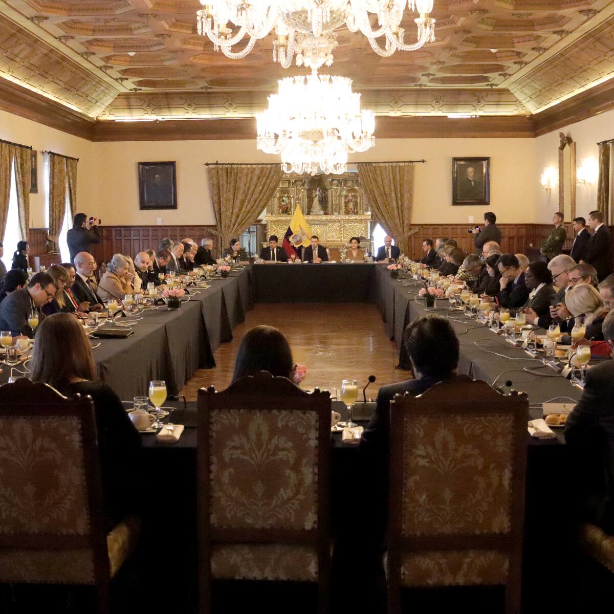 Parlamento de Ecuador aprueba proyecto de ley para evitar apagones