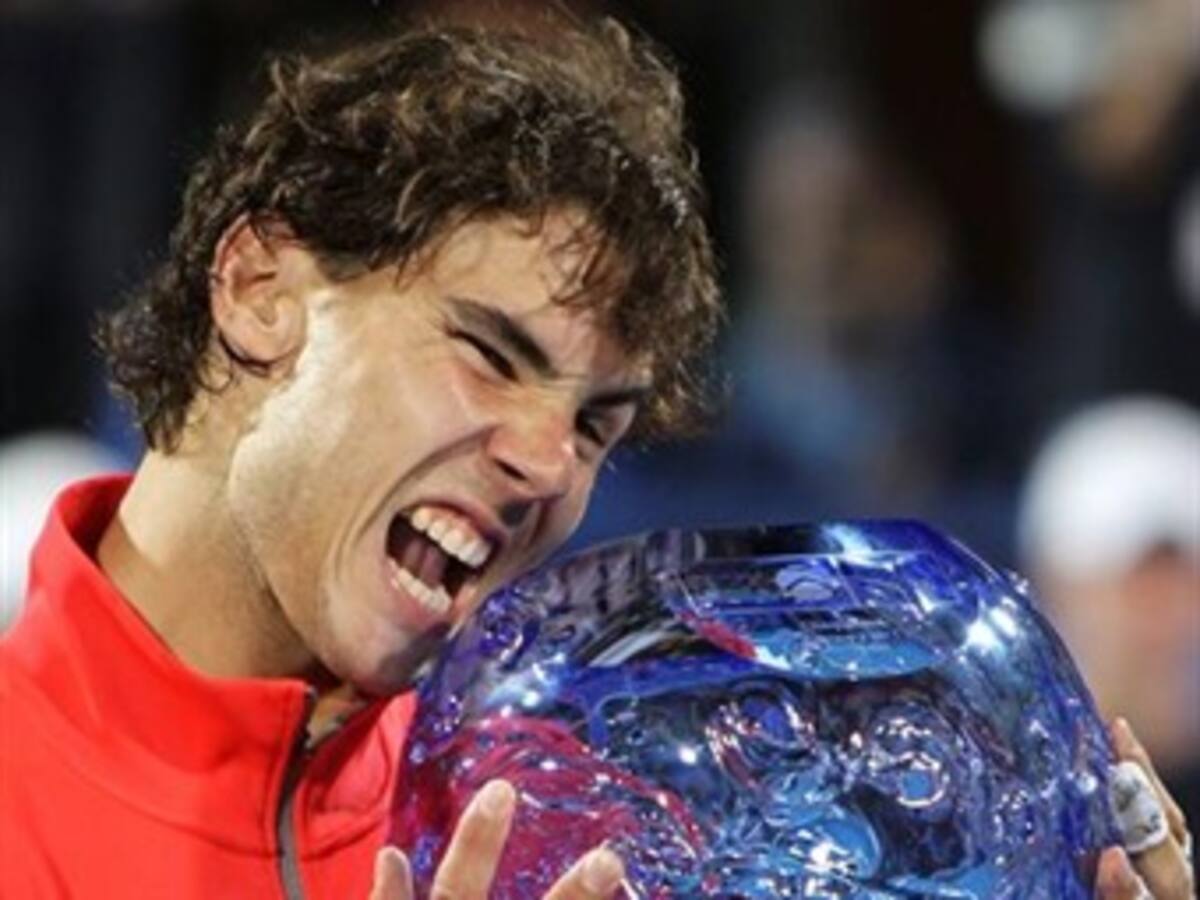 Rafael Nadal se adjudicó torneo de exhibición de Abu Dhabi